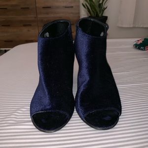 Steve Madden blue velvet open toe booties